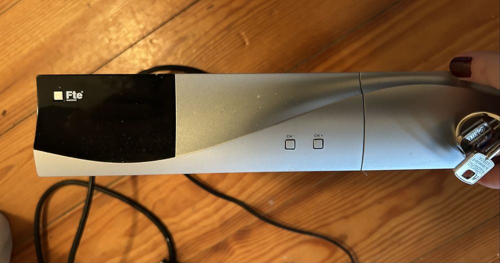 2 Receptor satelie  FTE Max S402 PVR