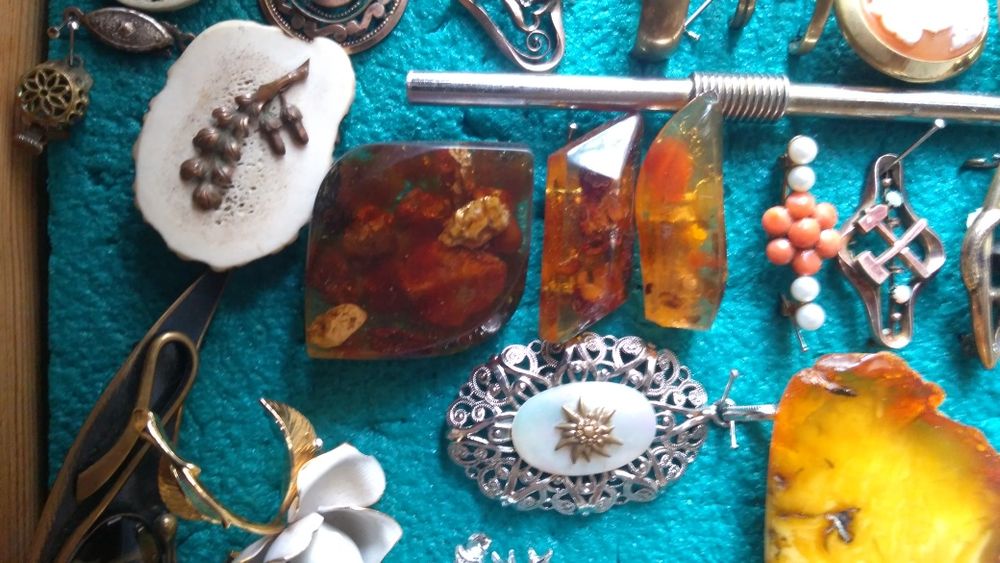 Ozdoby damskie stylowe. Zamienię