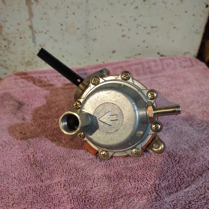 Продам бензонасос