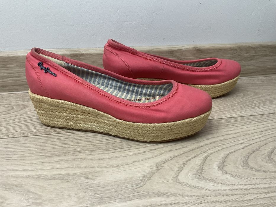 Pepe Jeans espadryle damskie 37 czerwone na koturnie platformie letnie