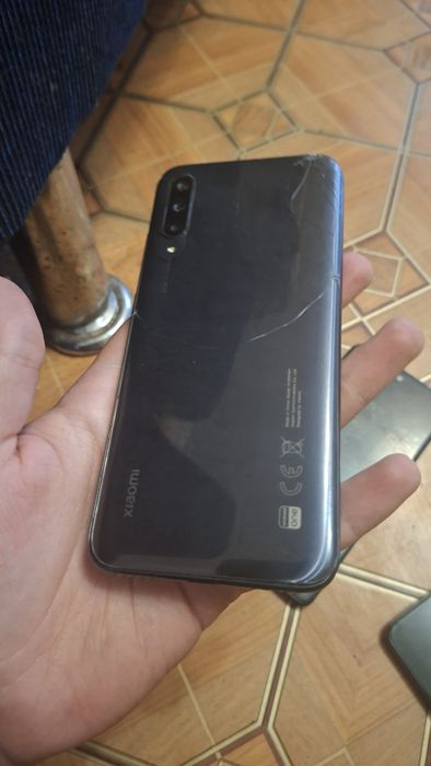 xiaomi mi9 - купити мобільні телефони та смартфони - Ціна на OLX.ua