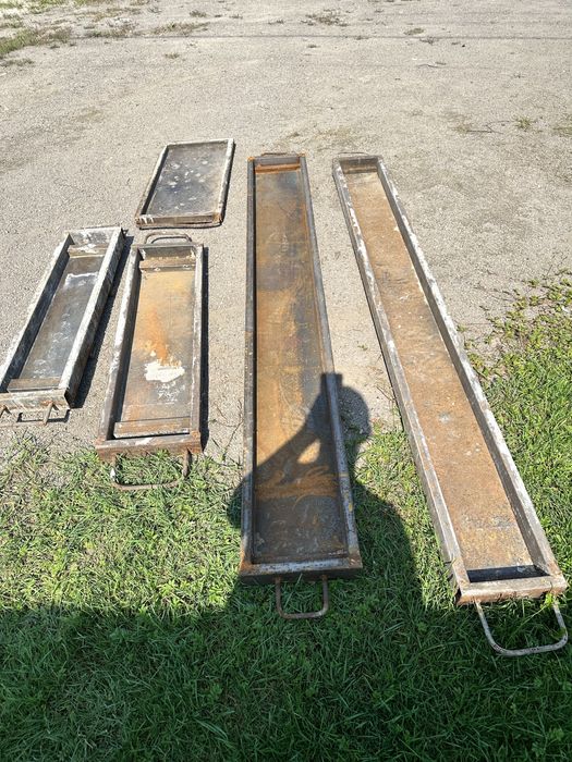 Formy betonowe piwnicy grobowej