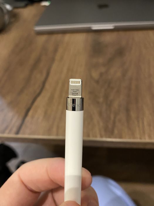 Apple Pencil 1 A1603 оригінал б/в отличний стан! Тріщинка на ковпачку