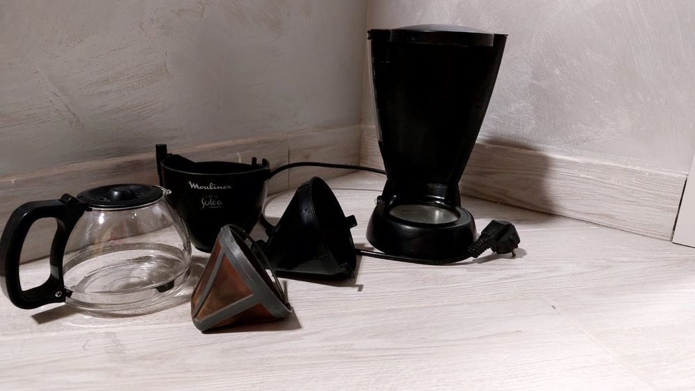 Продам кофеварку Молинекс