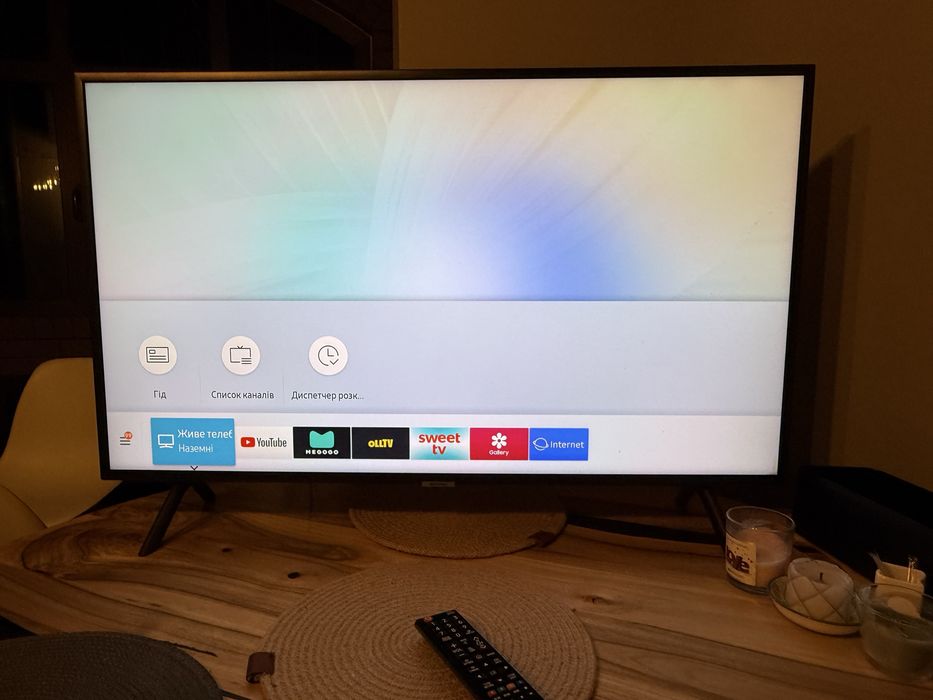 Телевізор Samsung smart tv 43ʼʼ