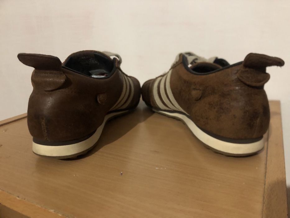 Adidas chile 62 оригінал в доброму стані 44-44.5, шкіряні кросівки