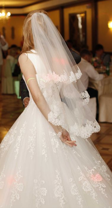 Фата весільна з мереживом Свадебная фата