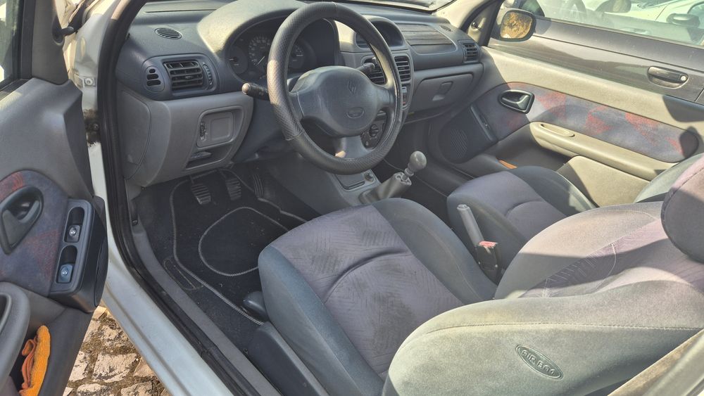 Renault clio 1.9