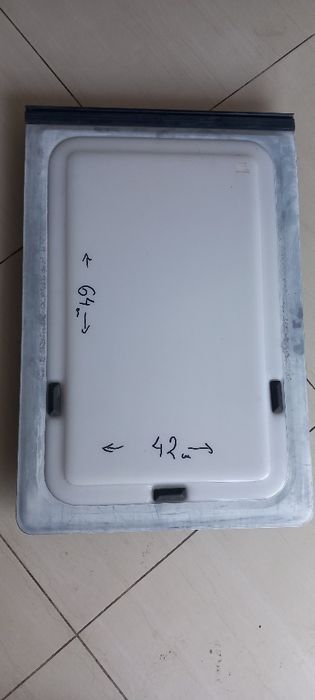 Okna plastikowe. kampera do przyczepy