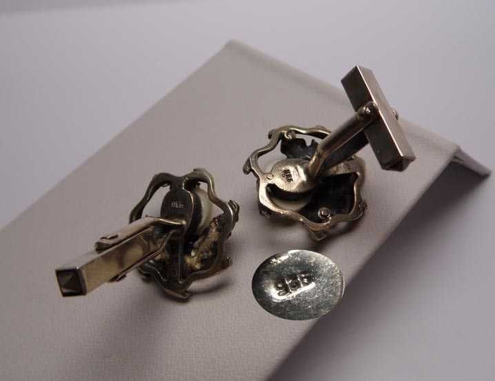 Srebrne spinki grandle żołędzie liście myśliwskie ozdoby vintage.