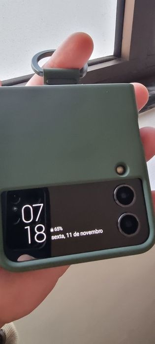 Samsung ZFlip 4  ZFlip4