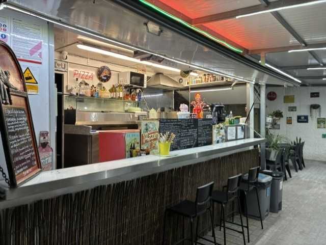 Roulote a pizzas e outros
