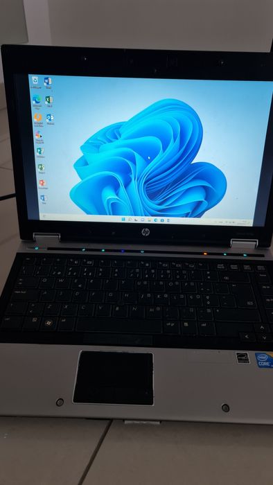 Computador I7 portátil com dock station,monitor, pasta+teclado64551033262722123