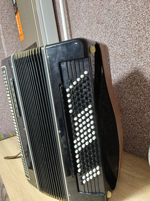 Продам баян РУБІН 7