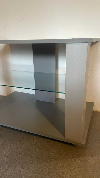 Móvel para Televisão com Rodas