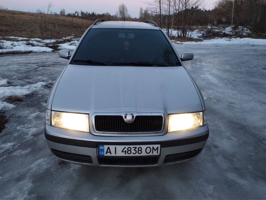 Продам машину Skoda