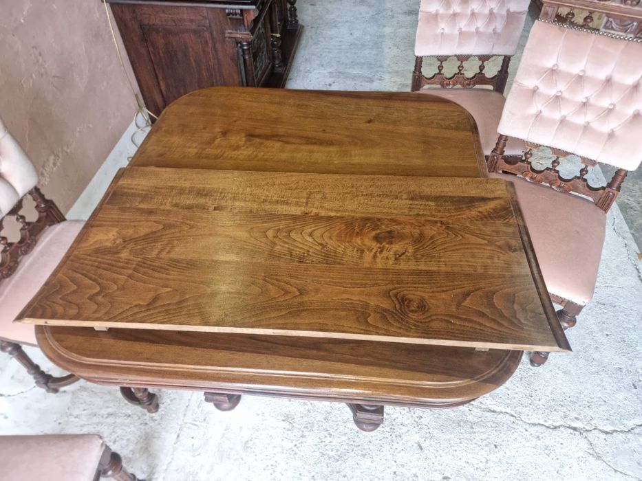 Francuski stół w stylu Henryka II z 4 krzesłami