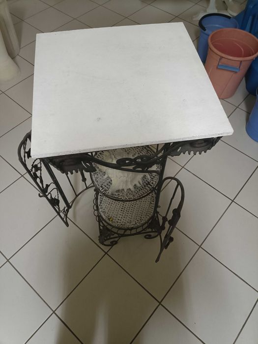 Mini bar em ferro funfido