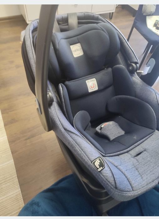 Fotelik  z Bazą PegPerego Isofix