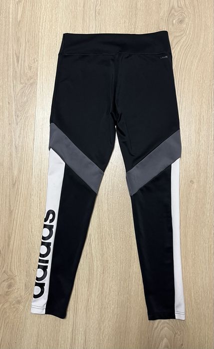 Фирменные спортивные штаны-лосины Adidas, размер М (44-46)