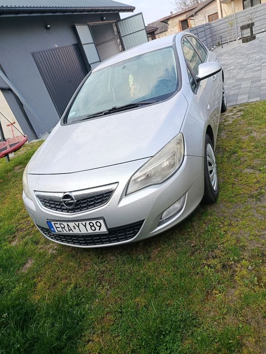 Opel Astra J 2010r