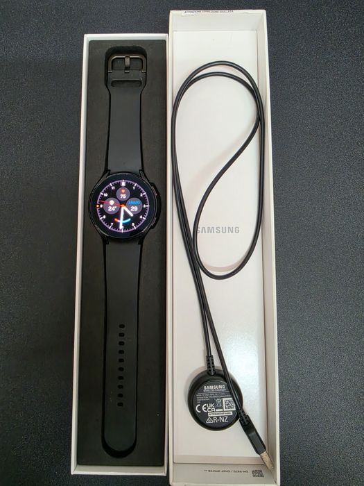 Samsung Galaxy Watch4 44mm Black (Completo + Extra)