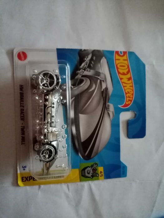 Hot Wheels HW Brailler Racer - Twin Mill