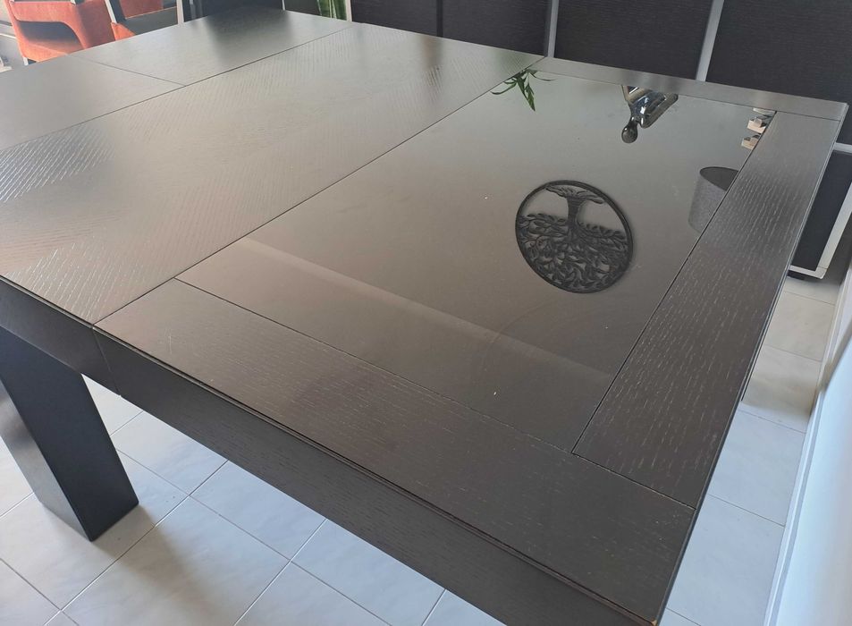 Mesa de Sala Jantar em Carvalho