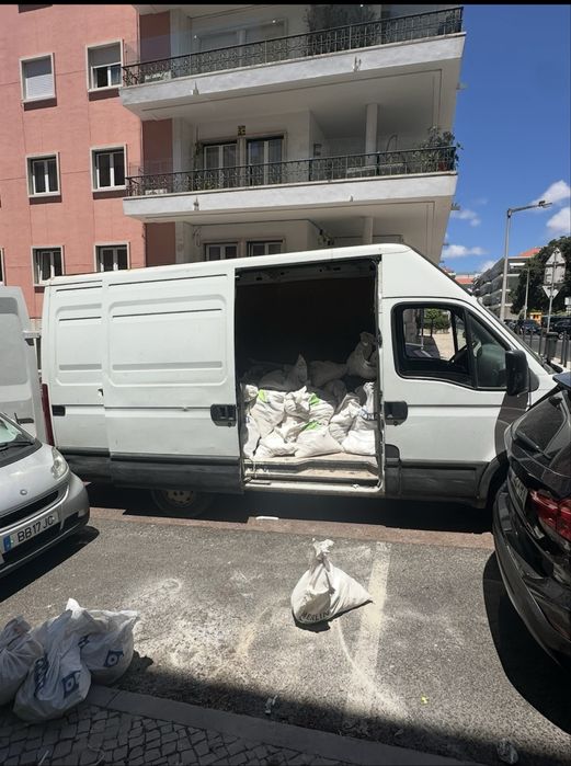 Recolha de entulho/lixo/recheio e transporte de material