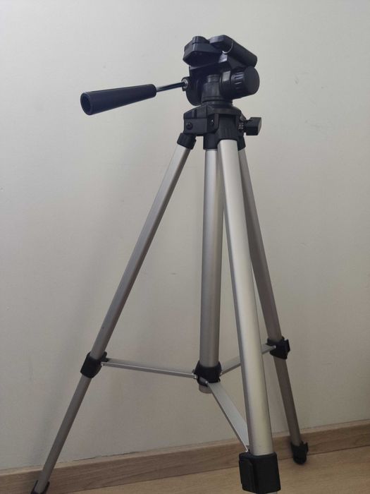 Statyw CAMROCK teleskopowy aluminiowy z poziomicą składany + pokrowiec