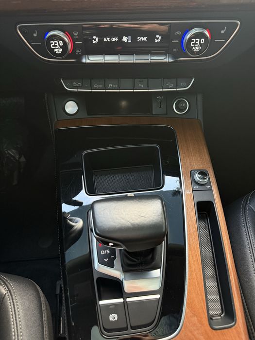 Audi Q5 Premium Plus