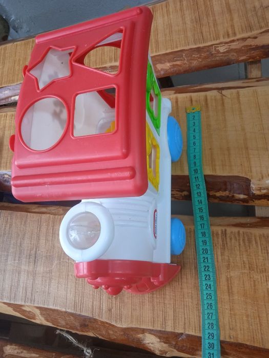 Поїзд-сортер фігурок Little Tikes. 
8 форм.
. Гарна іграшка як нова.
Д