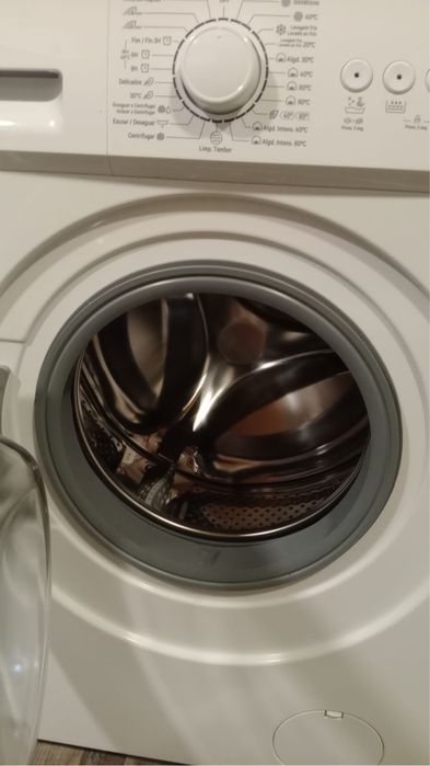 Maquina de lavar roupa nova