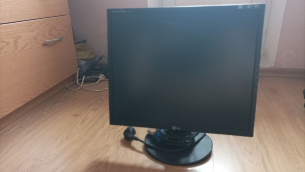 Продам монітор LG 19"