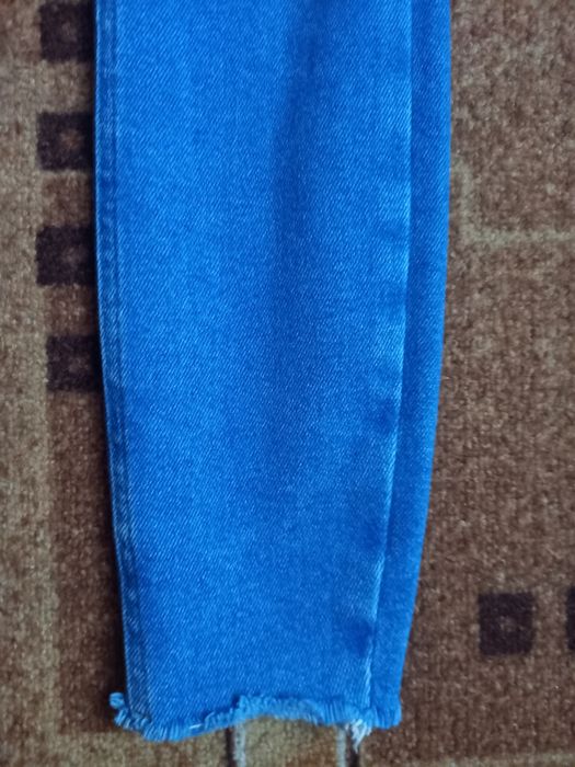 Новые джинсы с завышеной посадкой