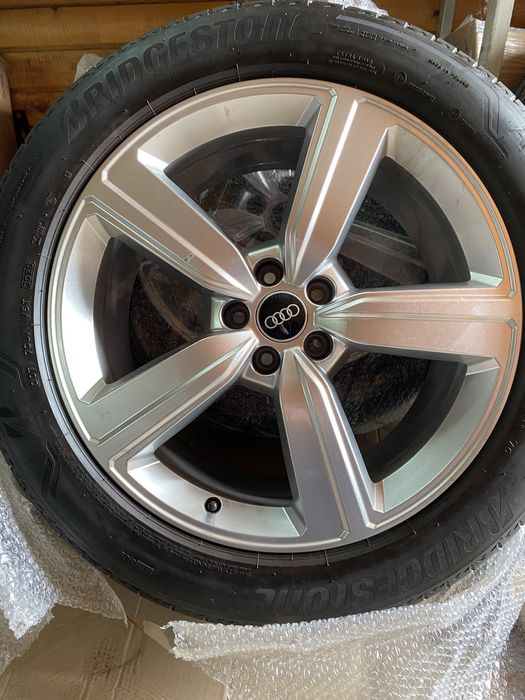 255/50R20 Оригінальні Диски Audi E- trone 5/112 ET38  R20 Шини