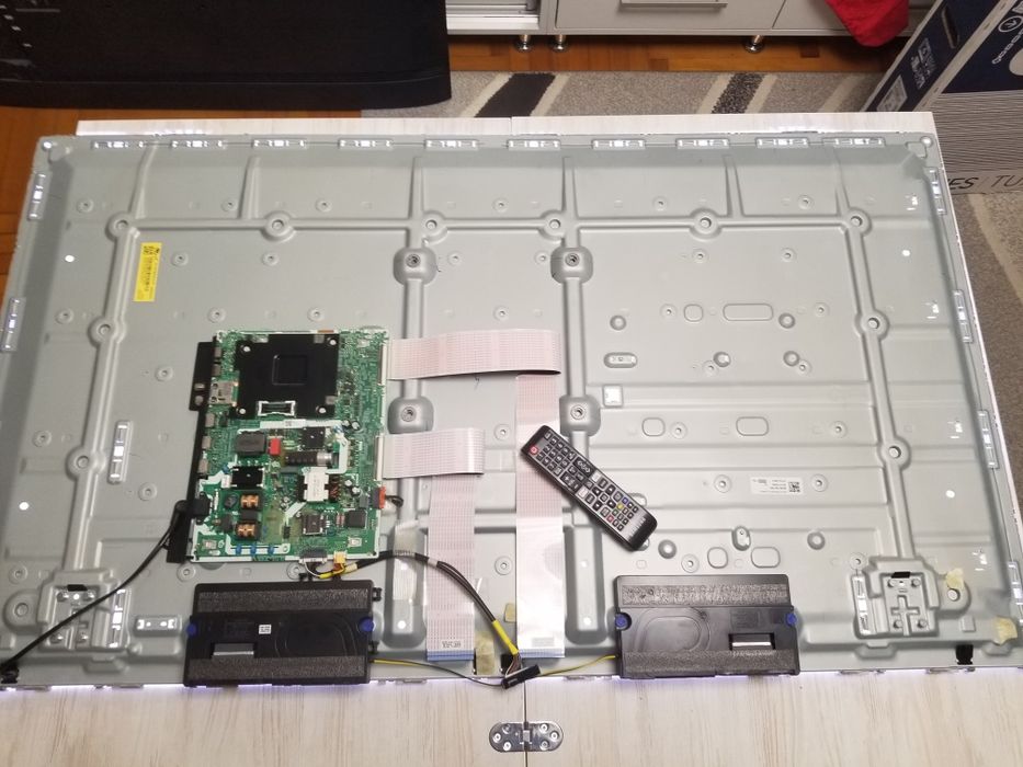 Запчастини до телевізора samsung 7 series