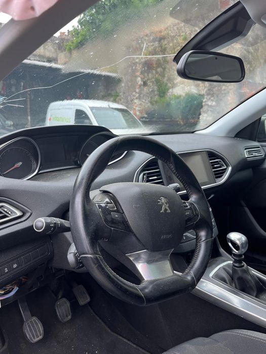 Peugeot 308 sw 1.5 BlueHdi