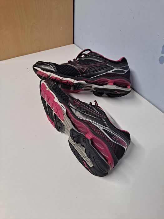 Buty Mizuno Wave Creation 18 r. 40(25.5cm)