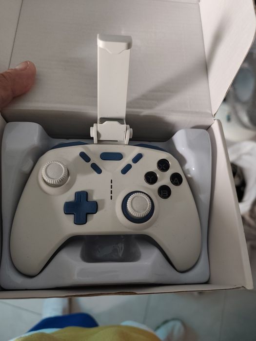 Comando Vermilion S820