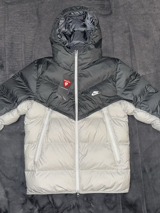 Пуховик Nike Storm fit S