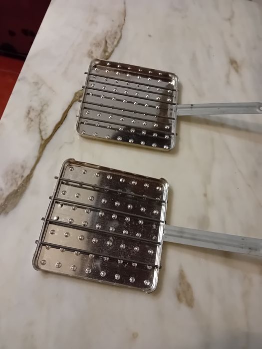 Conjunto de 2 Tostadores Manuais