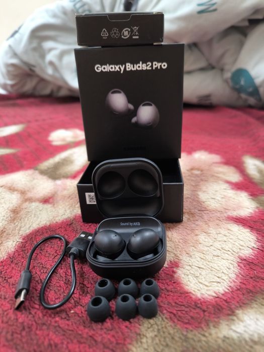 Продам bluetooth навушники Samsung buds 2 Pro
-Bluetooth 5.0