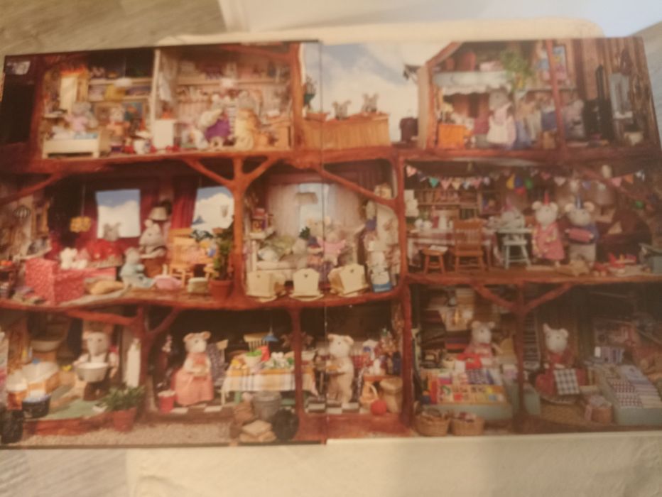 Sprzedam książkę Mysi Domek Sam i Julia w teatrze