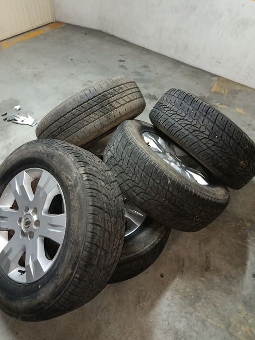 5 Jantes navara d40