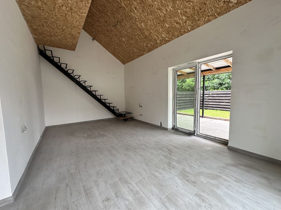 Компактний дуплекс в Котеджному містечку.