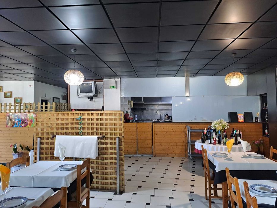 Trespasse de Restaurante pronto a funcionar em Mesão Frio - Guimarães