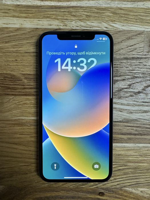Продам iPhone XS 64gb