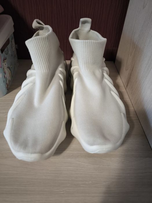 Кросівки жіночі 38.-38.5