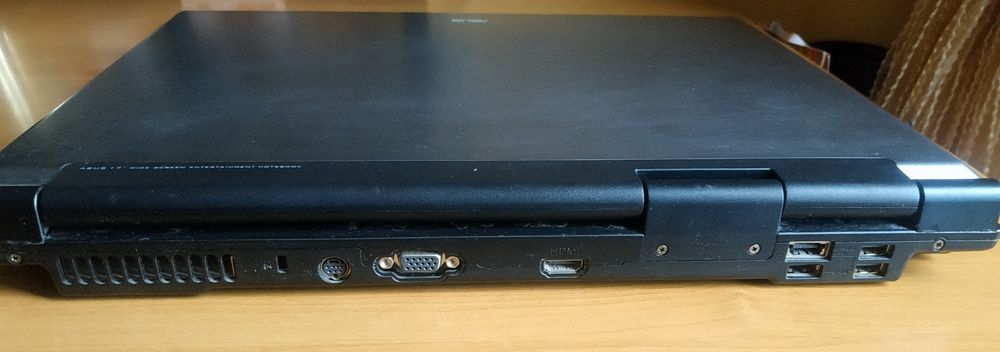 Ноутбук ASUS A7U, 17", Без ремонтов и заливов! Все работает! ОС - WIN7